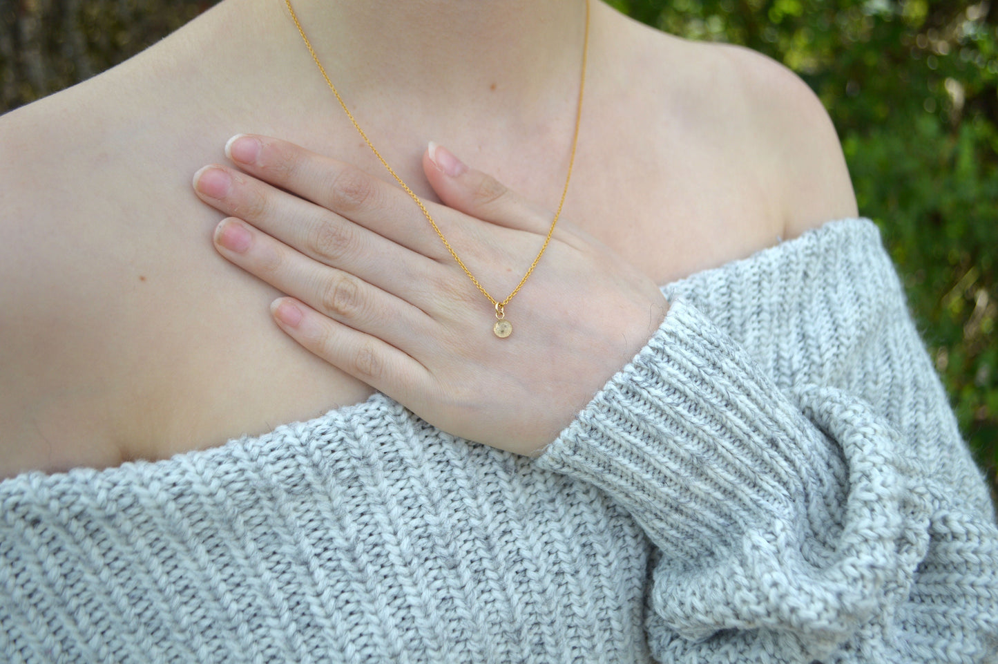 Tiny Moondust Necklace Gold